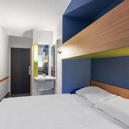 Duesseldorf-lintorf Otel 3*