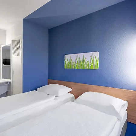 Duesseldorf-lintorf Otel 3*